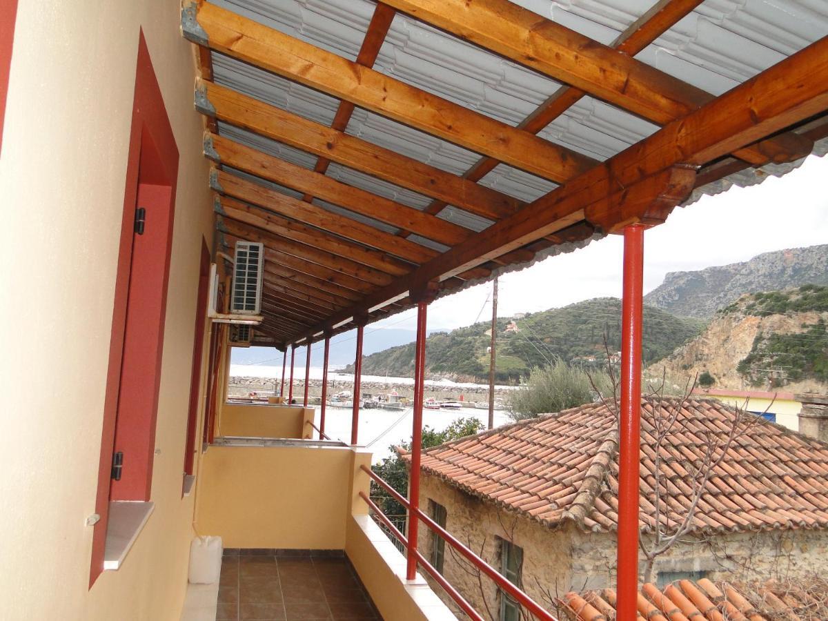 Porto Sabatiki Hotel Sampatiki Exterior foto